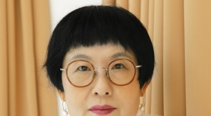 Poet Kim Hye-soon recognized as 'International Writer' by Royal Literary Society of England