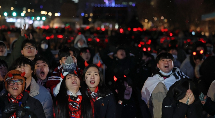 [Newsmaker] [From the Scene] World Cup fever in S. Korea ends on a bittersweet note