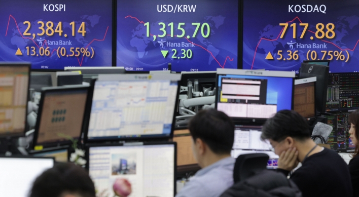 Seoul shares open higher despite recession worries