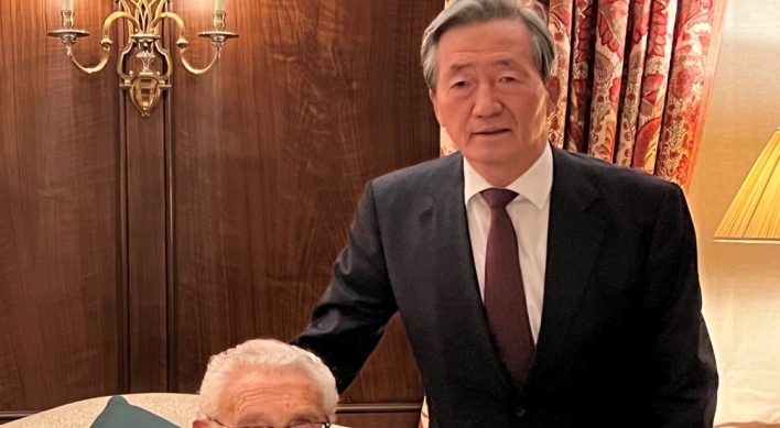 Kissinger stresses cooperation between S.Korea and US for NK denuclearization