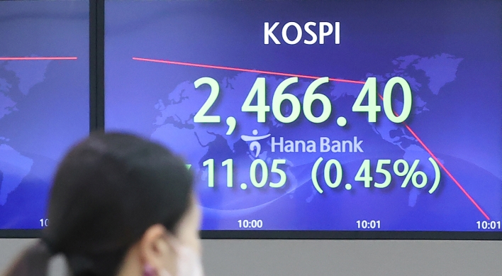Seoul shares open slightly higher ahead of earnings season