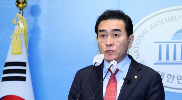Defector-turned-lawmaker announces bid for ruling party decision-maker