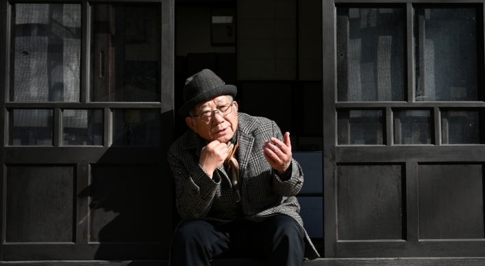 [Herald Interview] Na Tae-joo publishes 50th poetry collection