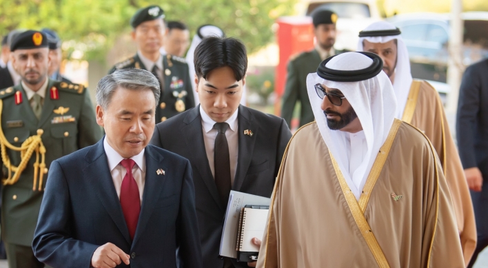 S.Korea, UAE defense chiefs agree to expand joint weapons development
