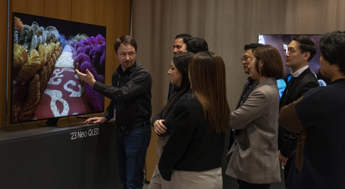 Samsung kicks off global tech seminar to introduce QLED, OLED TVs
