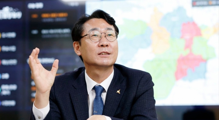 Meet Hwaseong mayor, man behind Korean 'Jessica bill'