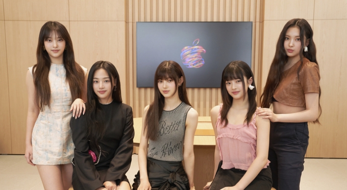 NewJeans collabs with Apple at special pop-up sessions at Apple Gangnam store