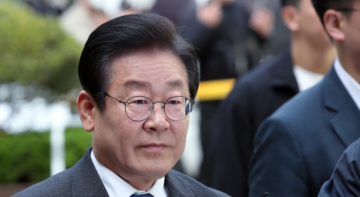 Main opposition leader calls for joint Korea-US probe into wiretapping allegations