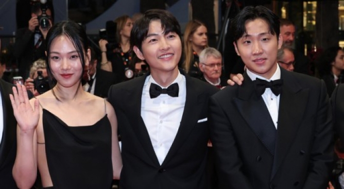 Song Joong-ki attends Cannes after pro bono performance in ‘Hopeless’