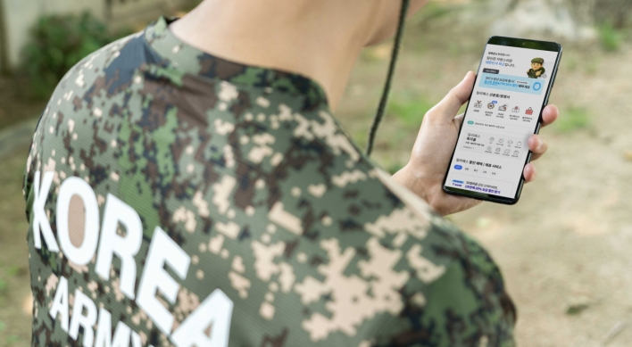 Recruits at military boot camps to be allowed to use mobile phones from next month