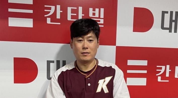 Kiwoom Heroes sign veteran infielder to 1st multiyear deal in team history