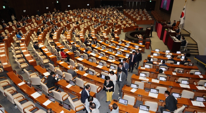 In unilateral vote led by opposition, Assembly passes resolution against Fukushima water release