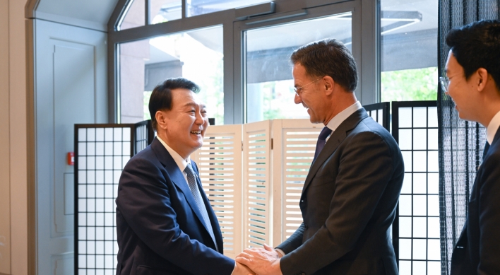 President Yoon discusses chip relations with Dutch, Portuguese leaders