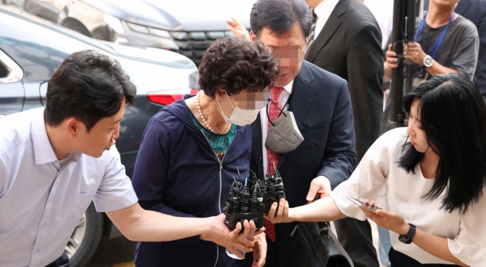Yoon's mother-in-law detained, gets one year in prison for forging bank balance certificate