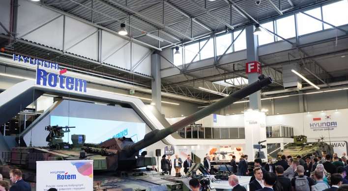 Hyundai Rotem unveils new weapons system in Poland