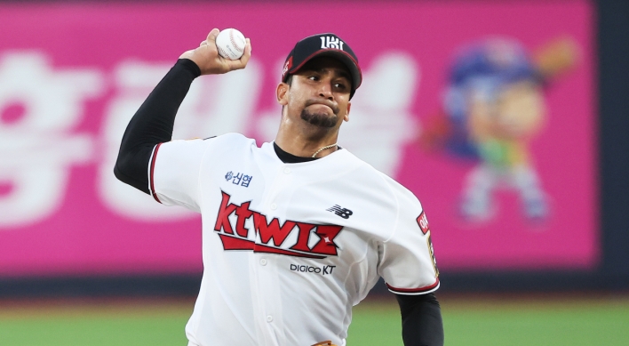 Wiz ace Cuevas voted KBO's top player for August