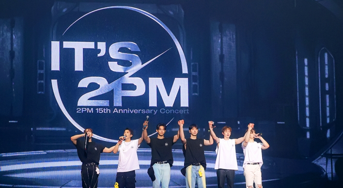 [Herald Review] 'It's 2PM' a throwback to boy band's golden era