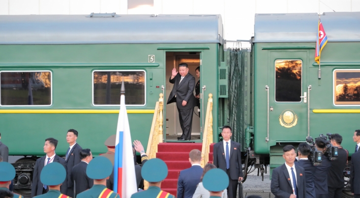 N. Korean leader's train apparently en route to Russia's Khabarovsk after summit with Putin