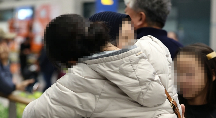 S. Korean family returns home after fleeing Gaza via Egypt