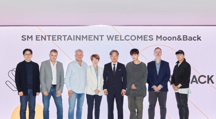 SM to launch boy group in the UK