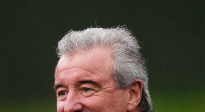 Former England soccer manager Terry Venables dies aged 80