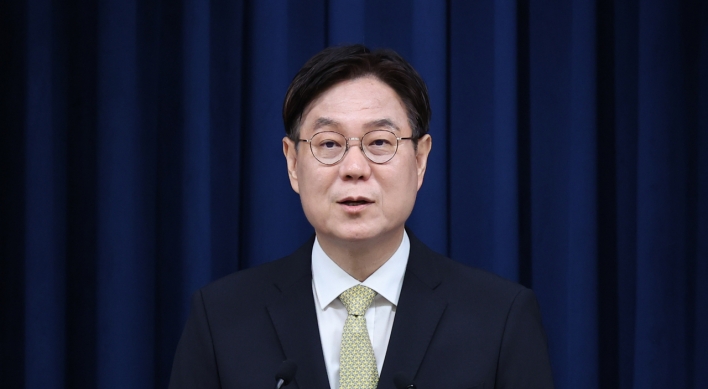 Yoon revives policy chief of staff position