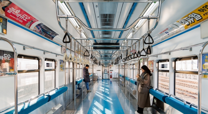 Seoul Metro's Line 4 to operate seatless cars from Wednesday