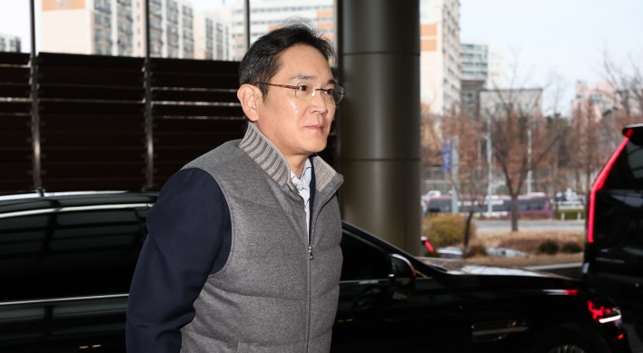 Samsung chief heads to Middle East after cleared of merger case charges