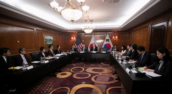 S. Korean, US, Japanese FMs stress cooperation over N. Korea's provocations, military support for Russia: State Dept.