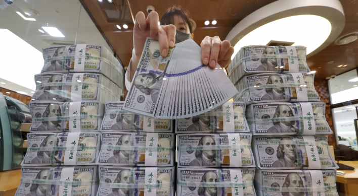 Foreign reserves rebound, riding out strong US dollar
