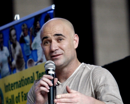 Agassi elected to Hall of Fame