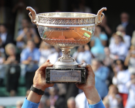 Nadal beats Federer for 6th French Open title