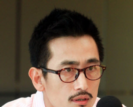 Actor Cha In-pyo publishes second novel