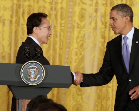 Lee, Obama hail trade pact, warn against NK nukes