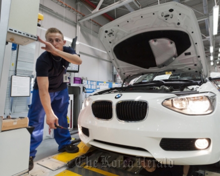 BMW quarterly profit beats estimates on demand for X3 SUV