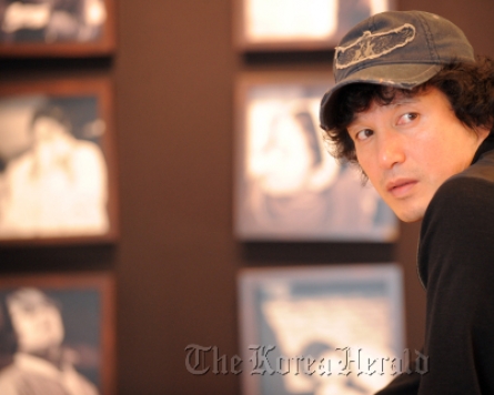 Actor Cho to teach at university