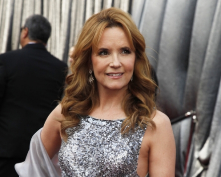 At 50, Lea Thompson’s hitting her stride