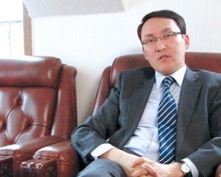Returning Kazakh envoy talks energy, diversity