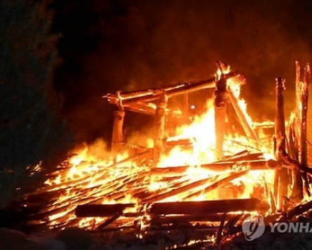 Daeungjeon of Naejangsa, burned out