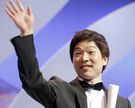 [Newsmaker] Moon writes Korean film history at Cannes