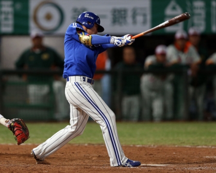 Samsung Lions defeat Taiwanese rival, reach semifinals at Asia Series
