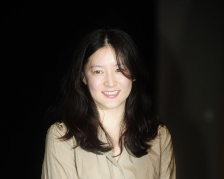 Lee Young-ae hosts Korean food dinner with diplomats
