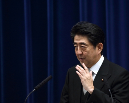 [Newsmaker] Surprise recession threatens Abenomics