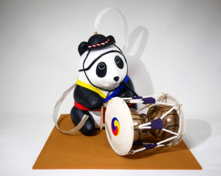 Green enthusiasts welcomed to adopt handcraft pandas