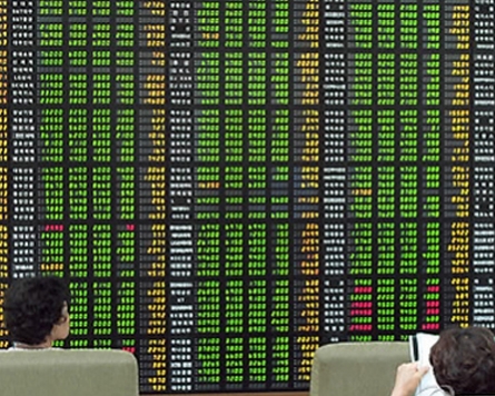 Korean shares up in late morning trading