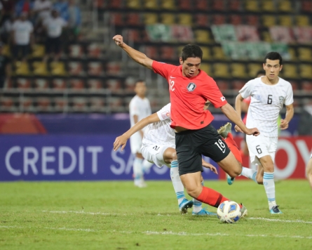 S. Korea beats Uzbekistan to win group at Olympic football qualifying tournament