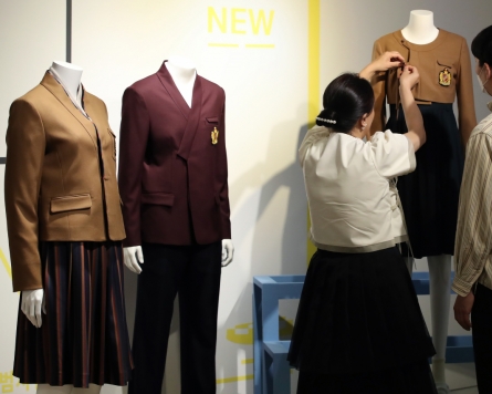 [Photo News] Hanbok-inspired school uniforms on display
