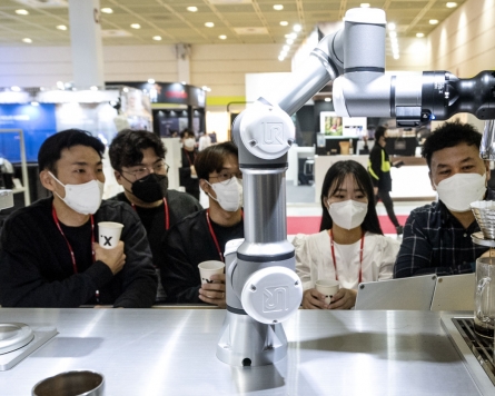 [Weekender] Who needs staff, when there are robots and tech-savvy customers?