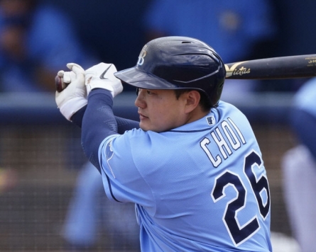 Choi Ji-man to stay with Rays on new one-year deal