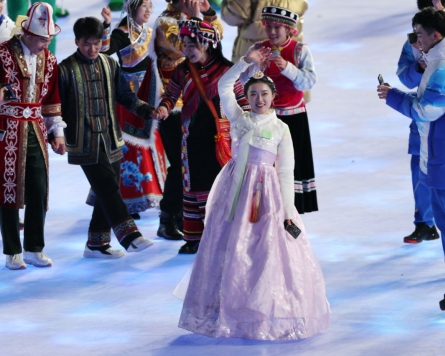 [Newsmaker] Koreans take umbrage at presence of hanbok at Beijing Winter Olympics ceremony